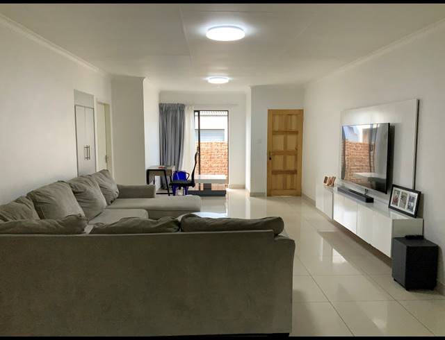 3 BEDROOM TOWNHOUSE FOR SALE IN PARKRAND